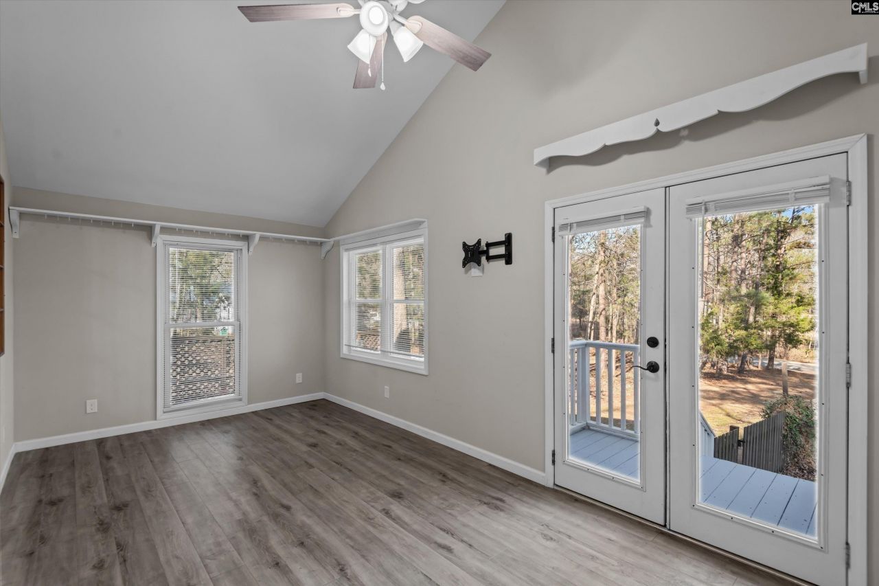 195 Lexington Lane Photo 17