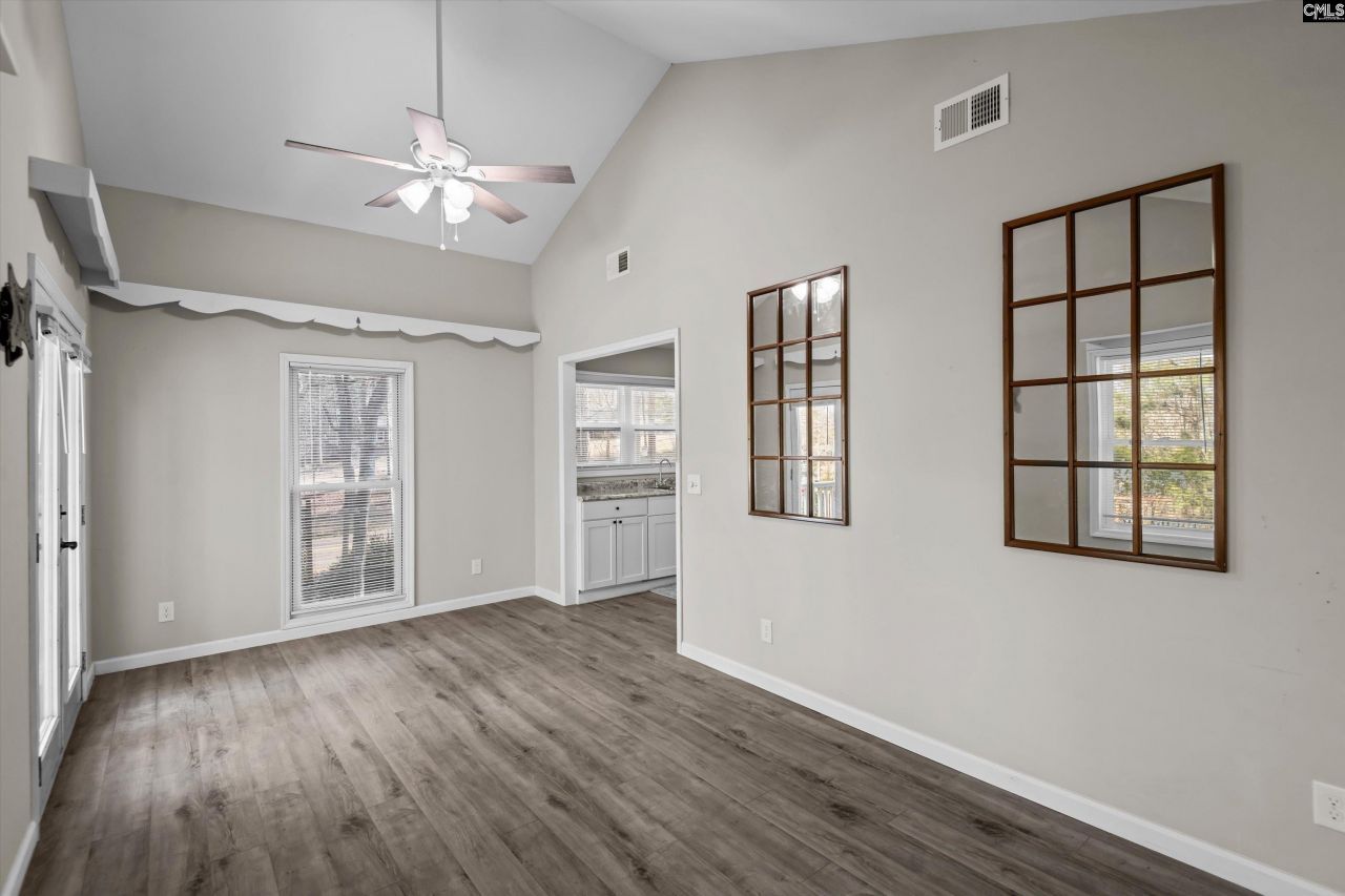 195 Lexington Lane Photo 18