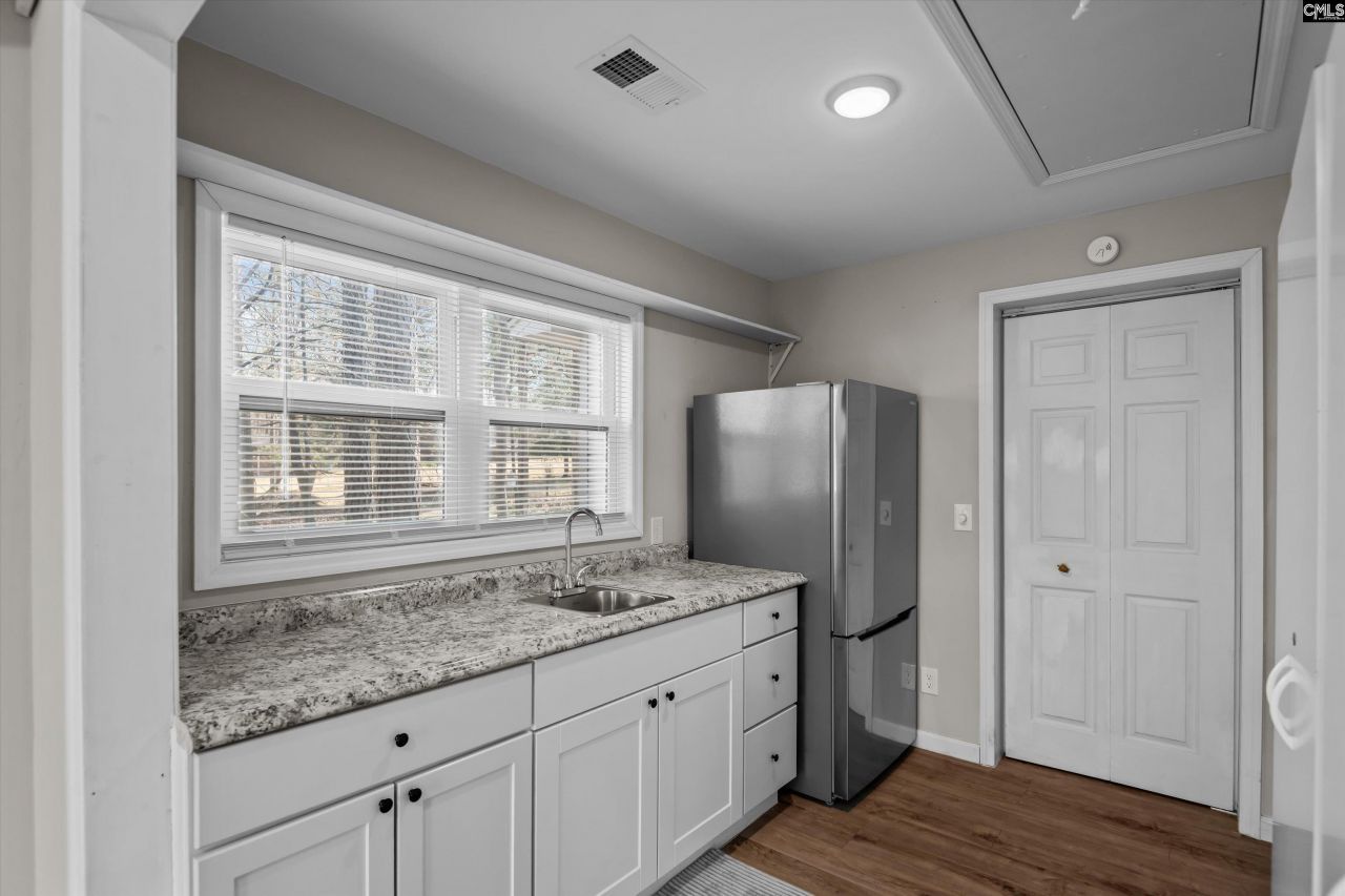 195 Lexington Lane Photo 20