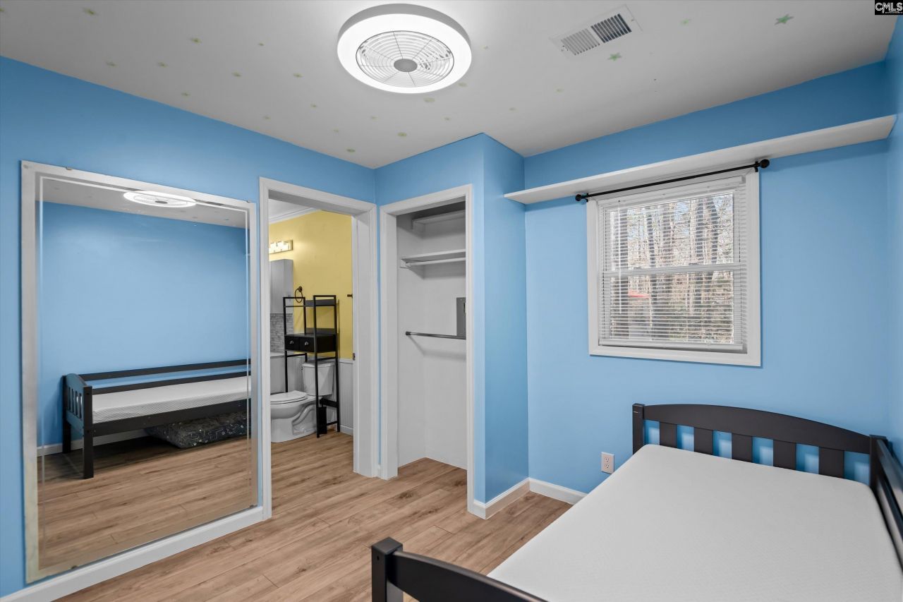 195 Lexington Lane Photo 23