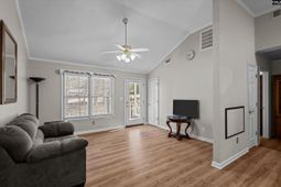 195 Lexington Lane photo 4