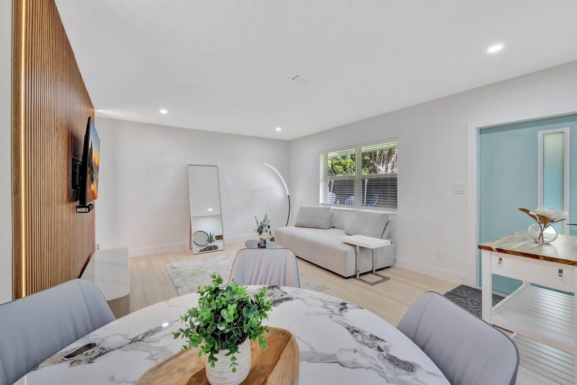 934 NW 4th Avenue, Unit 1-4, Fort Lauderdale, FL 33311 Photo