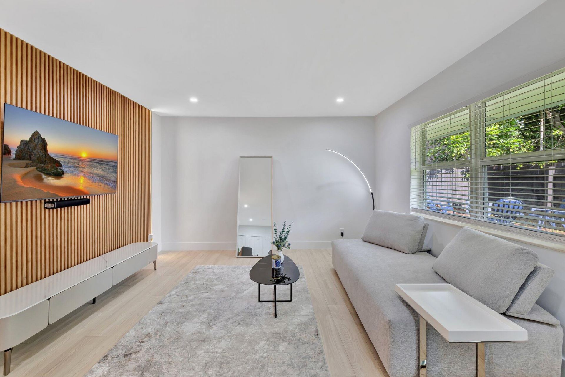 934 NW 4th Avenue, Unit 1-4, Fort Lauderdale, FL 33311 Photo