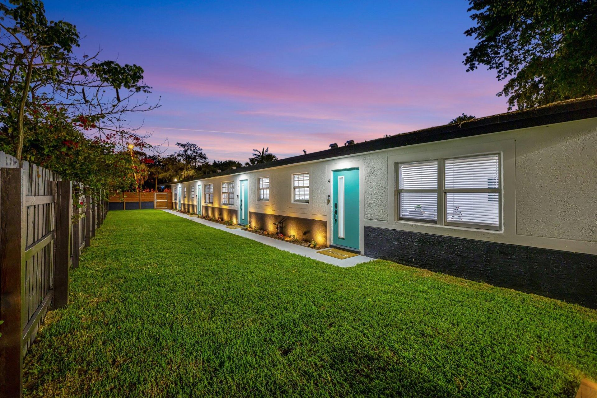 934 NW 4th Avenue, Unit 1-4, Fort Lauderdale, FL 33311 Photo