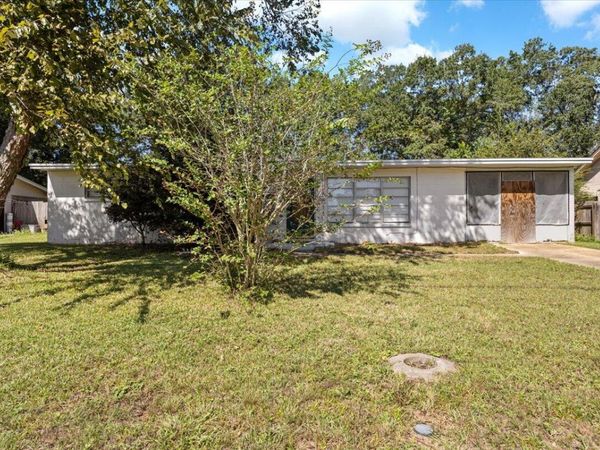 922 Montclair Road, Pensacola, FL 32505