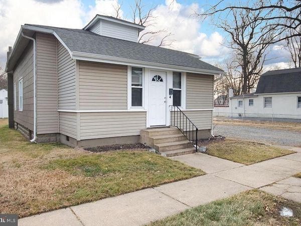 4 FORREST AVENUE, WILMINGTON, DE 19805