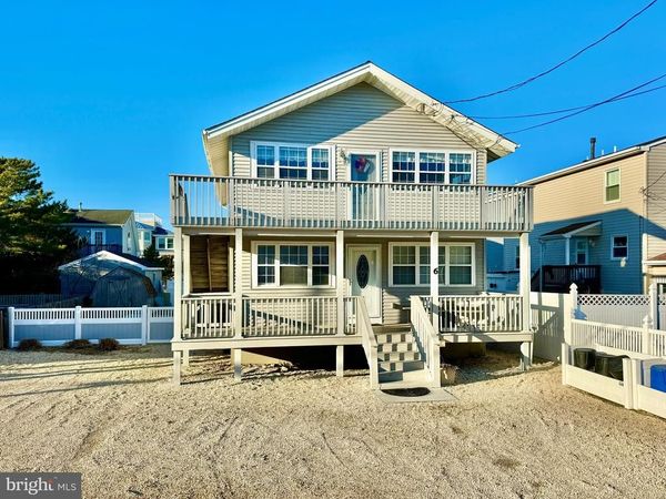 6 E 35TH STREET #B, LONG BEACH TOWNSHIP, NJ 08008