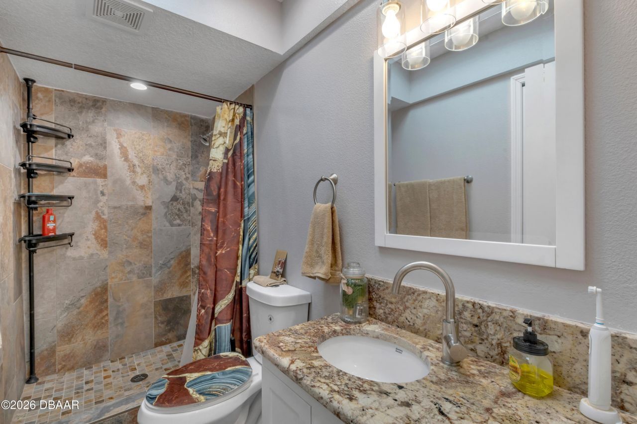 831 E 21st Avenue, New Smyrna Beach, FL 32169 Photo