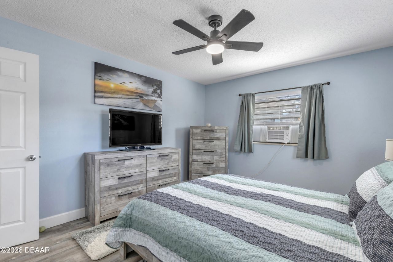 831 E 21st Avenue, New Smyrna Beach, FL 32169 Photo