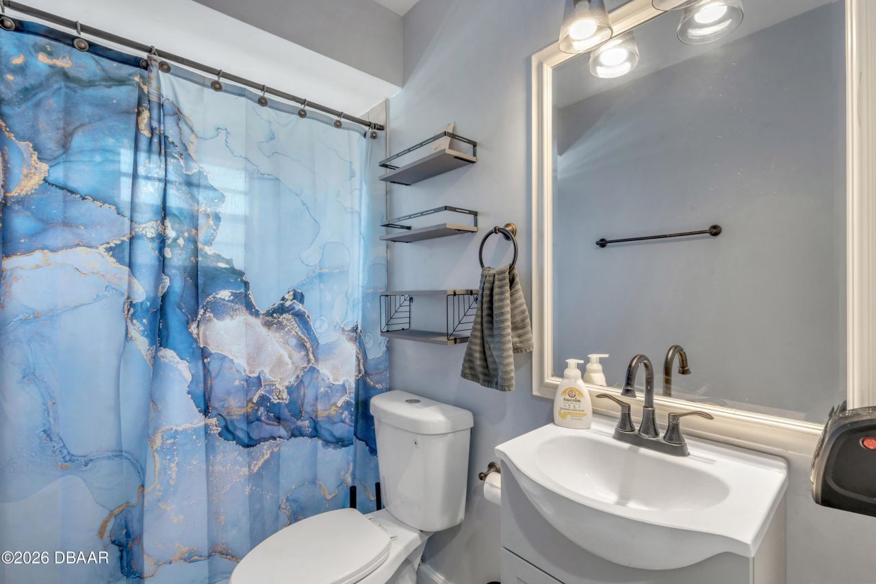 831 E 21st Avenue, New Smyrna Beach, FL 32169 Photo