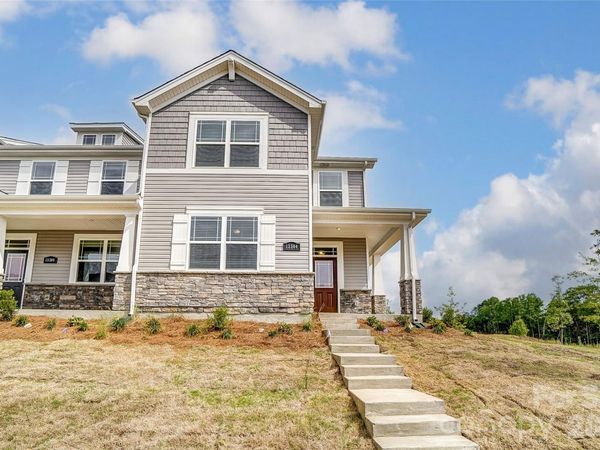 3827 Cheyney Park Drive, Charlotte, NC 28269