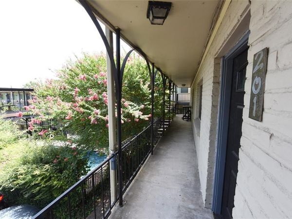 1202 Newning Avenue, Unit 201, Austin, TX 78704