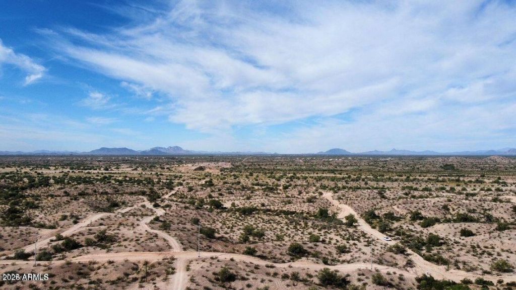 320 W Indian School Road, Unincorporated County, AZ 85326 Main Photo