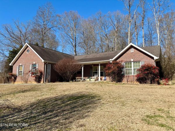 349 Fallen Oak Circle, Seymour, TN 37865