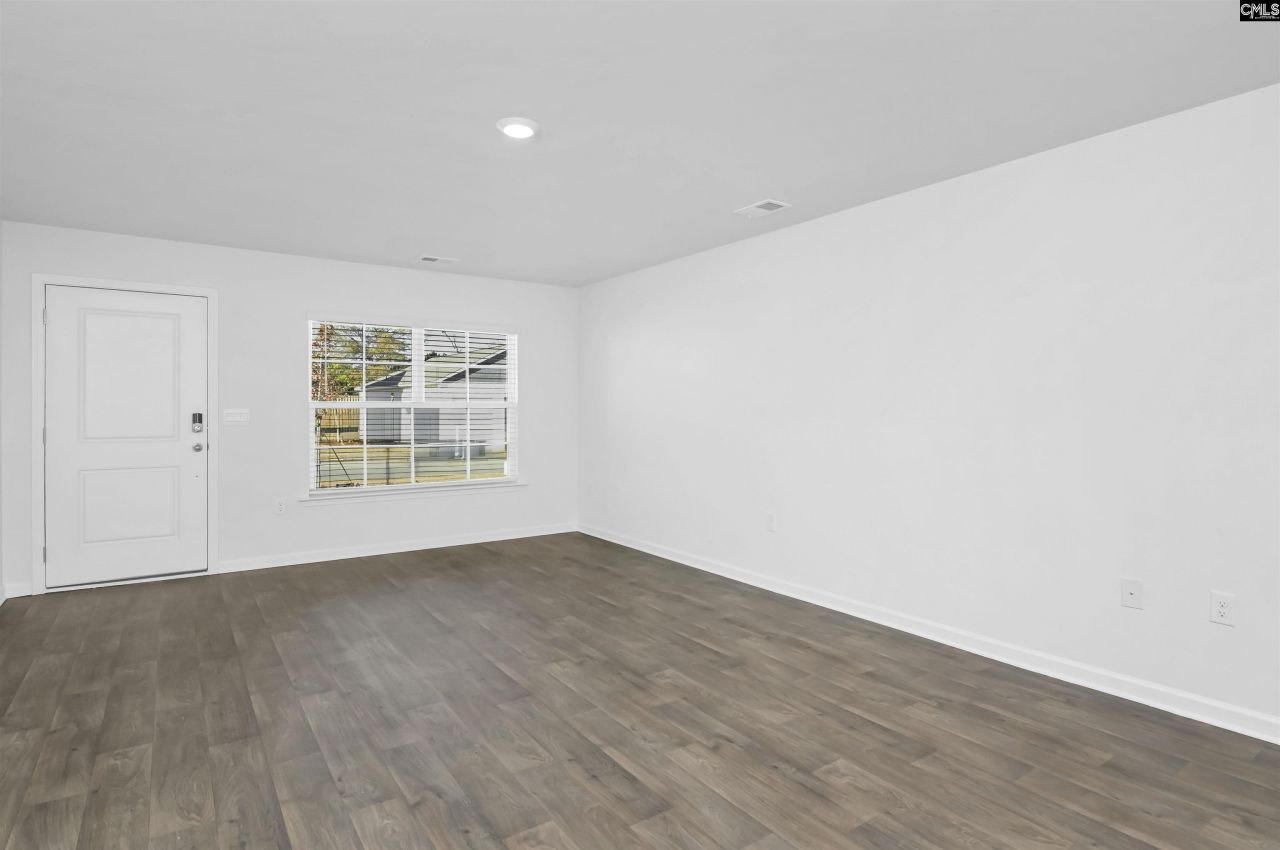 458 Wisteria Walk Way  Photo 4