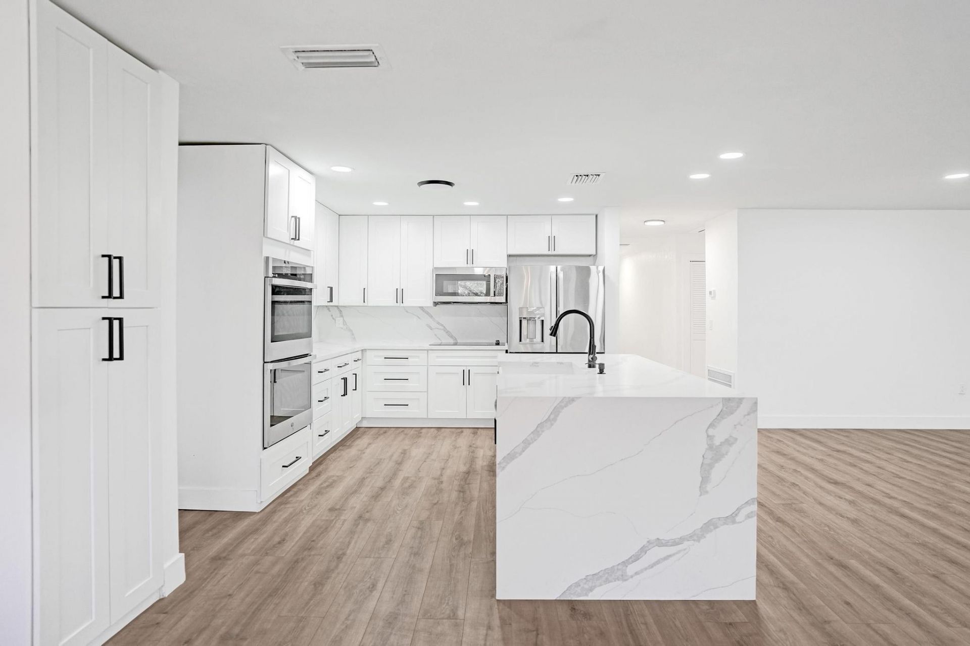 216 Bayberry Drive, Plantation, FL 33317 Photo
