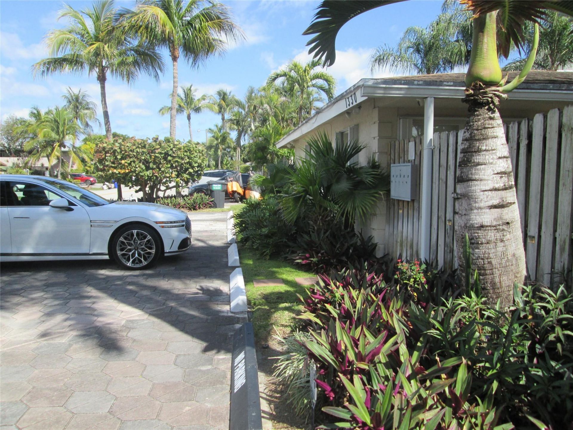 1330 Holly Heights Drive, Unit 2, Fort Lauderdale, FL 33304 Photo