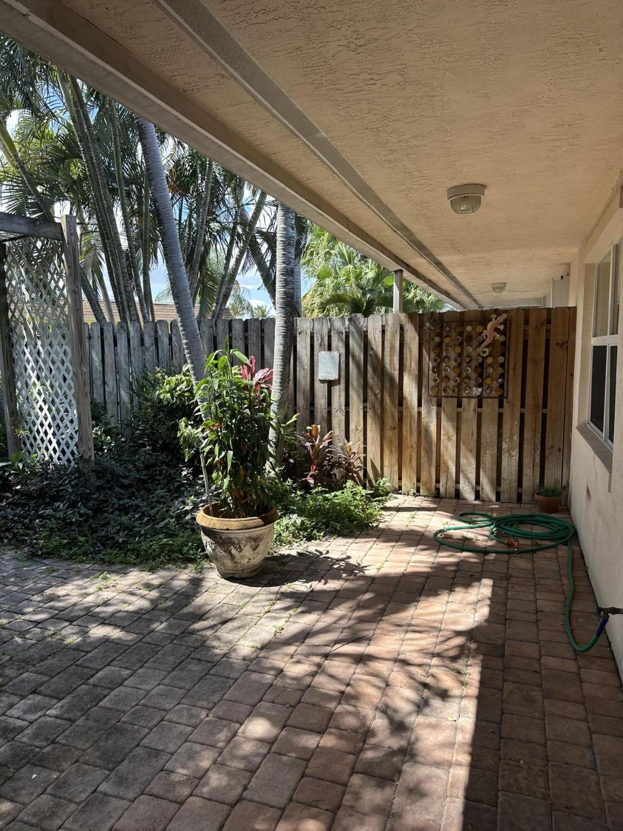 1330 Holly Heights Drive, Unit 2, Fort Lauderdale, FL 33304 Photo