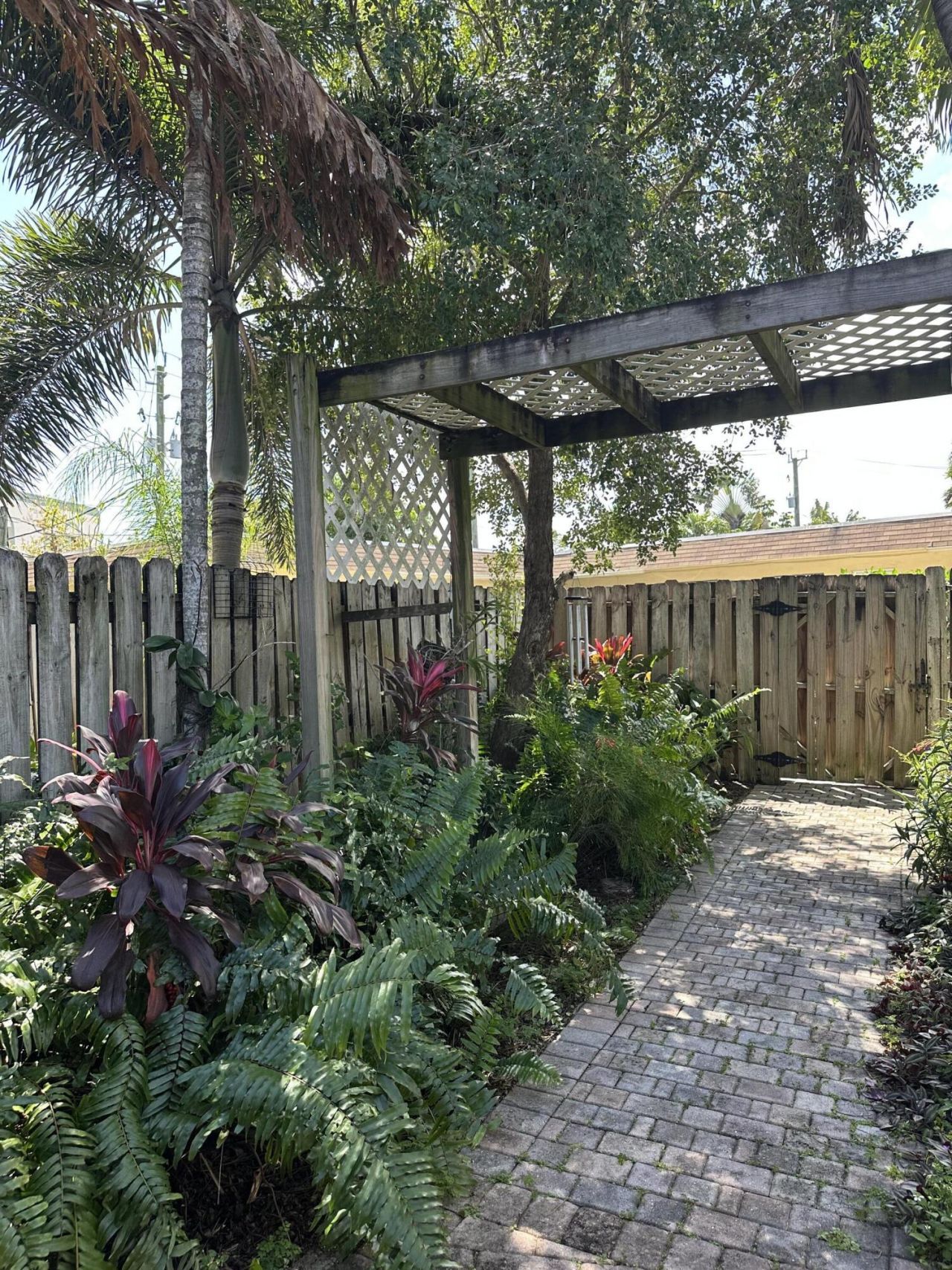 1330 Holly Heights Drive, Unit 2, Fort Lauderdale, FL 33304 Photo