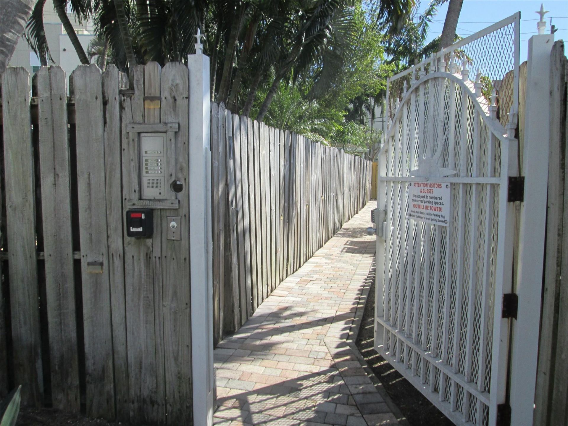 1330 Holly Heights Drive, Unit 2, Fort Lauderdale, FL 33304 Photo