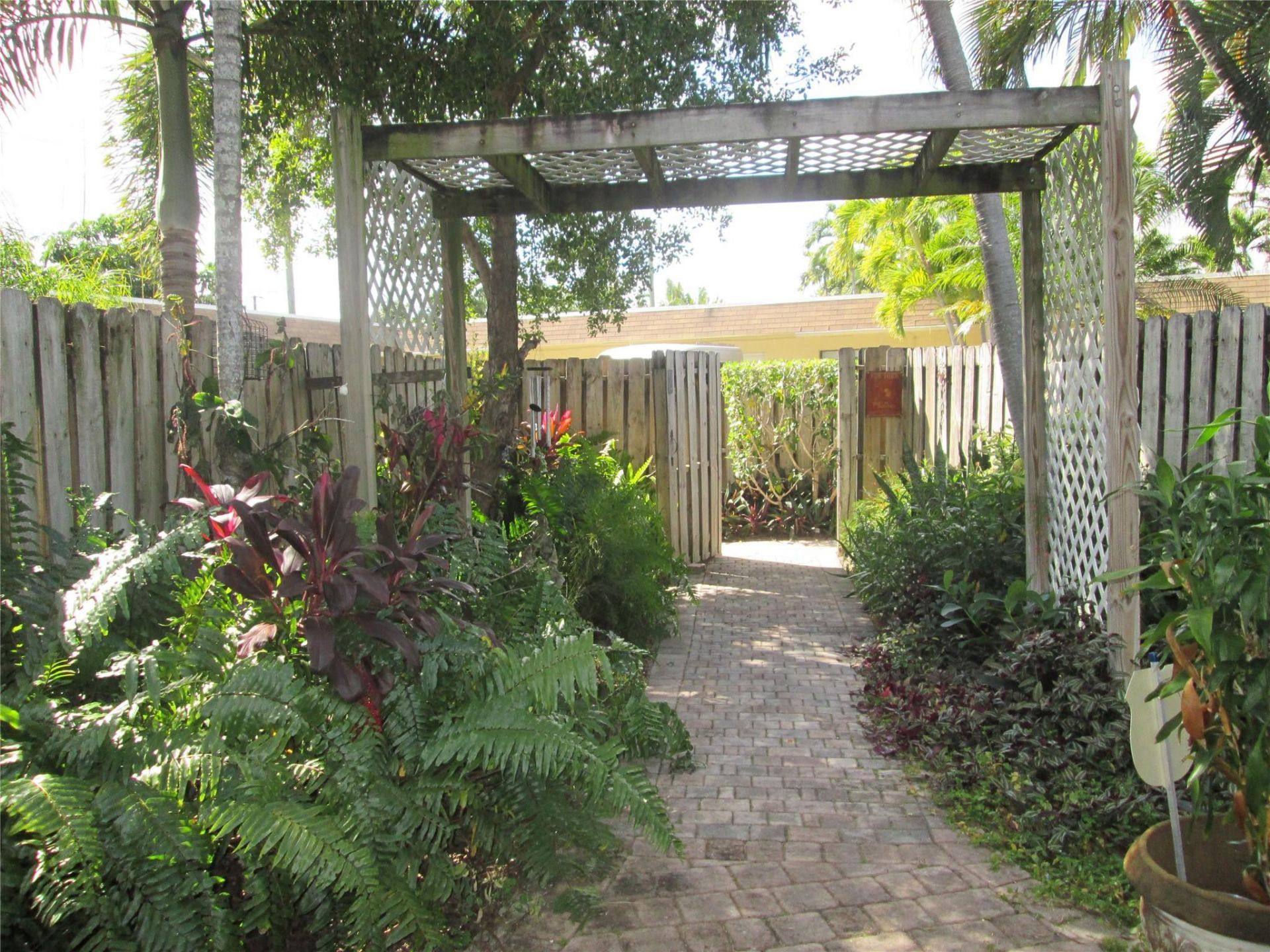 1330 Holly Heights Drive, Unit 2, Fort Lauderdale, FL 33304 Photo