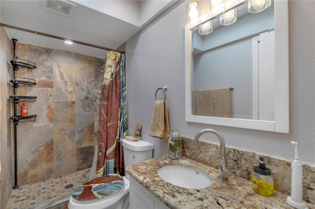 831 E 21st Avenue, New Smyrna Beach, FL 32169 Photo