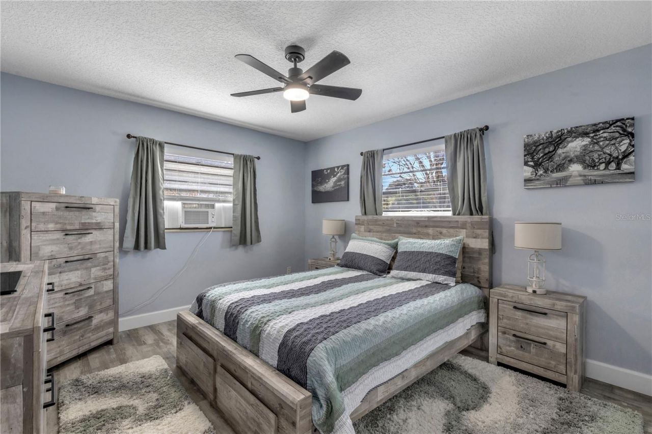 831 E 21st Avenue, New Smyrna Beach, FL 32169 Photo