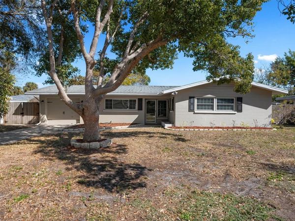 4213 DES PLAINES DRIVE, SARASOTA, FL 34233