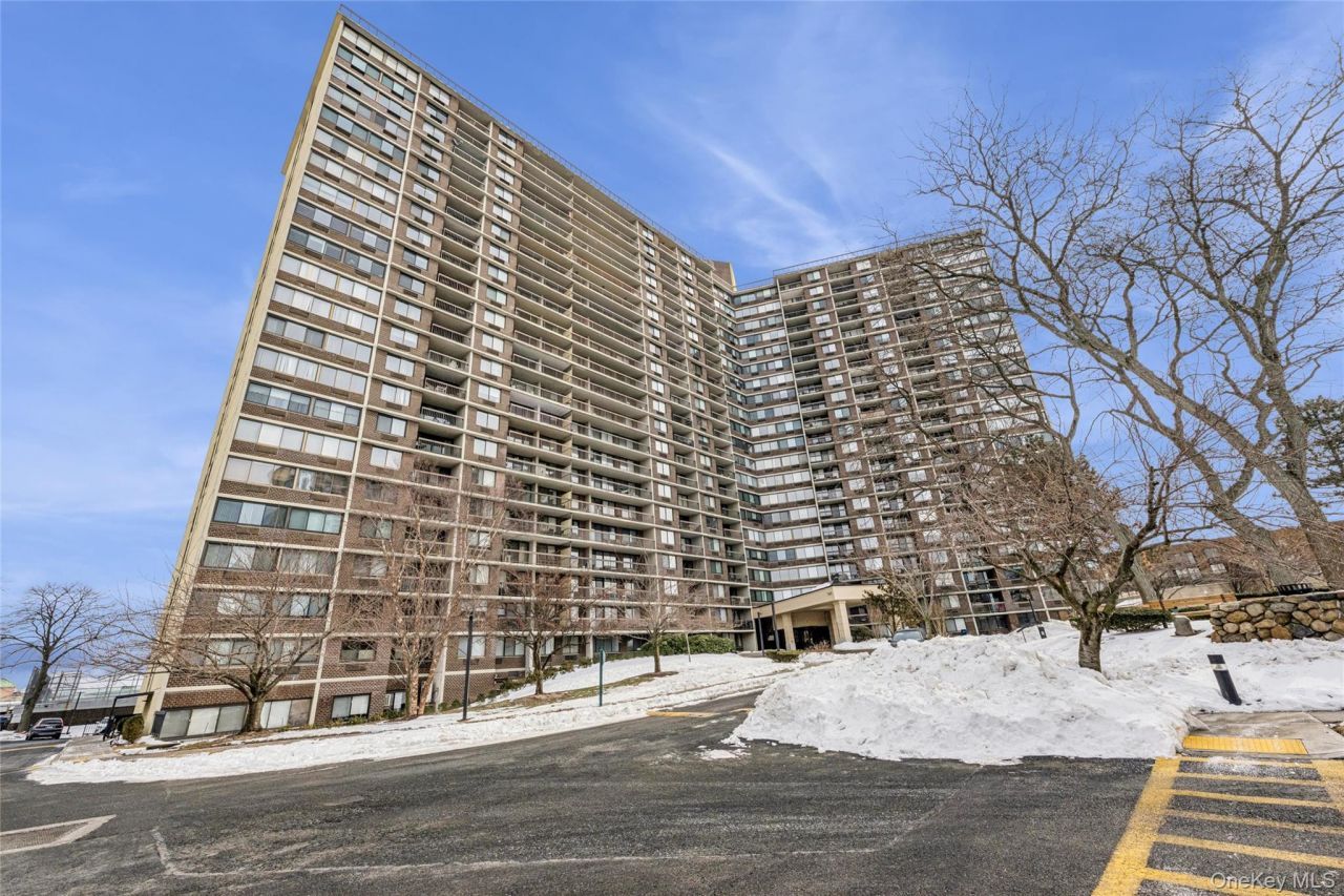 2 Bay Club Drive , Unit PHH, Bayside, NY 11360 Main Photo