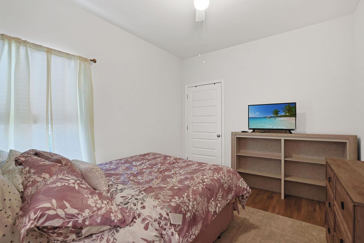 3061 Sistine St. Photo 20