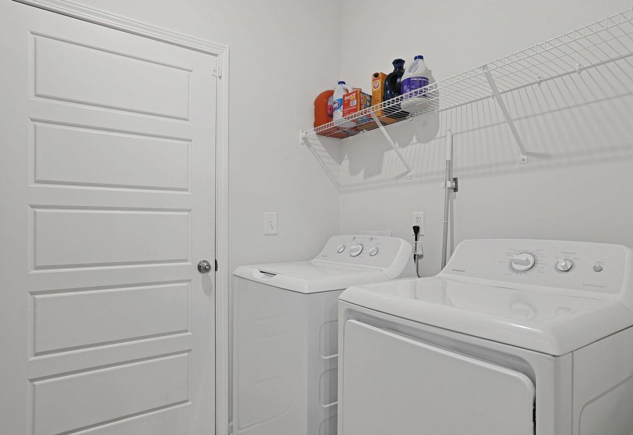 3061 Sistine St. Photo 23