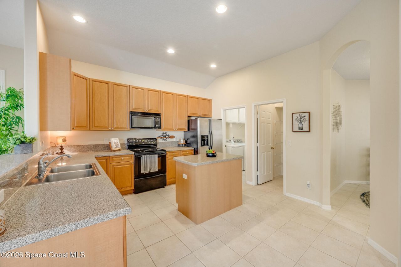 1325 Shoreline Circle, Sebastian, FL 32958 Photo