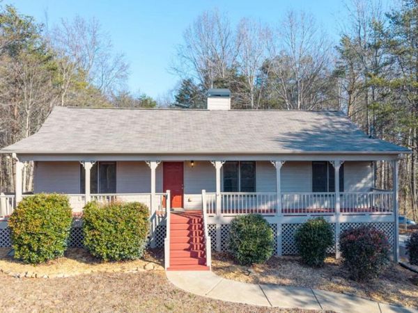 8202 Henderson Mountain Road, Jasper, GA 30143