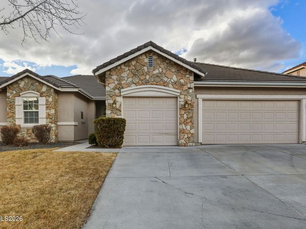 10625 Blue Moon Court, Reno, NV 89521