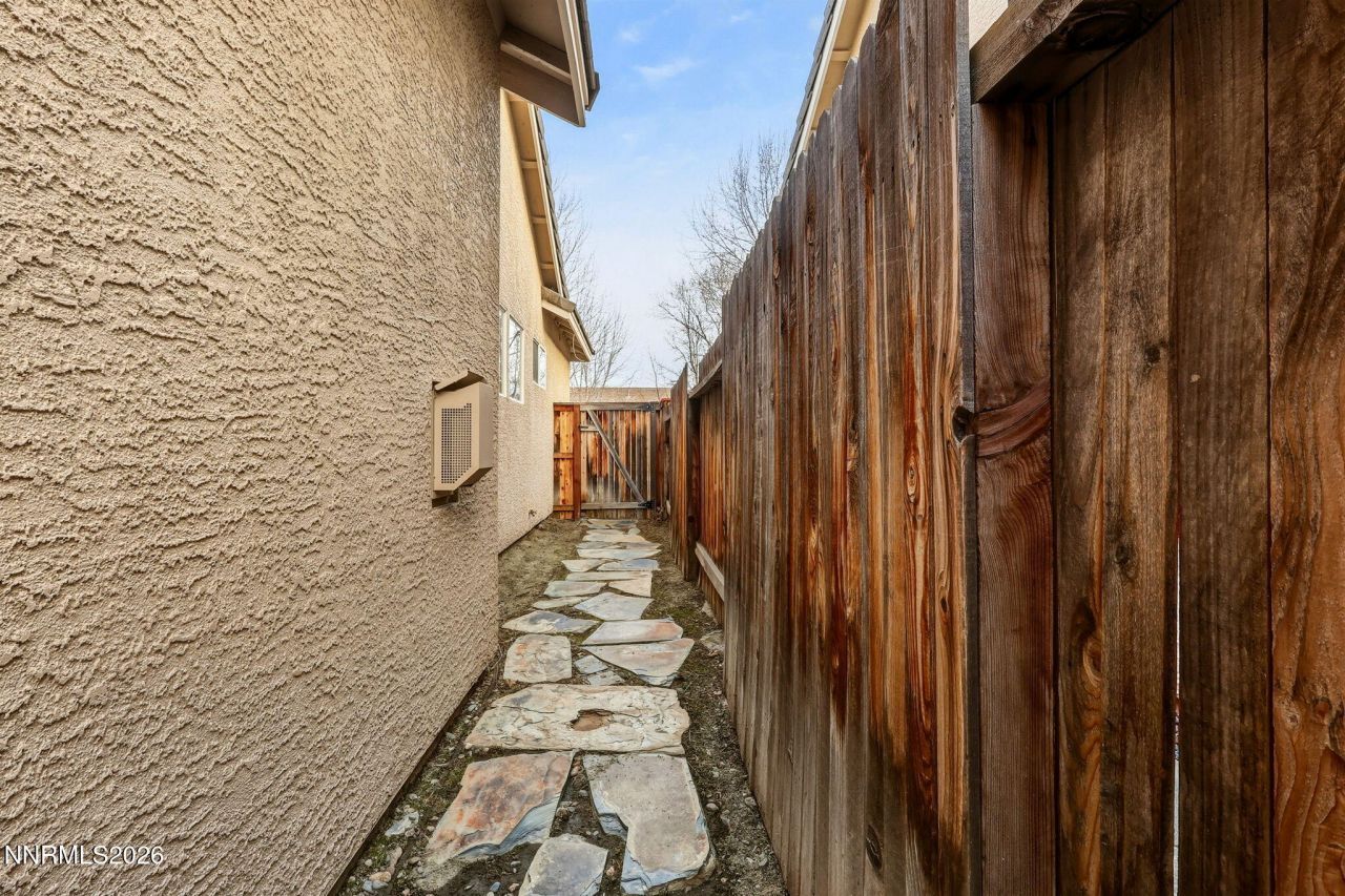 10625 Blue Moon Court, Reno, NV 89521 Photo