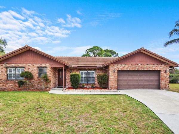 21946 White Pine Terrace, Boca Raton, FL 33428