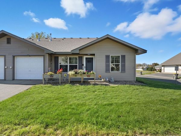 300 Cedar Street, Unit 15, Baldwin, WI 54002