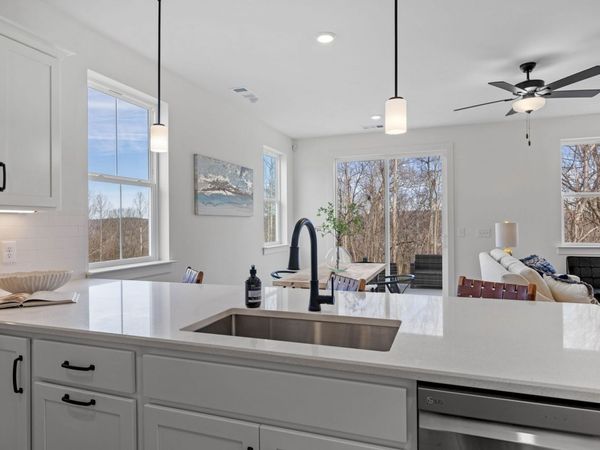 6054 Mill Tree Ct, Nashville, TN 37221