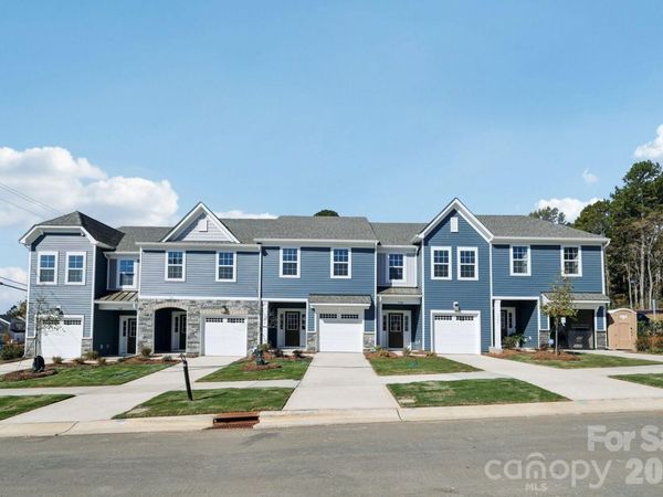 7635 Ethora Way, Charlotte, NC 28216