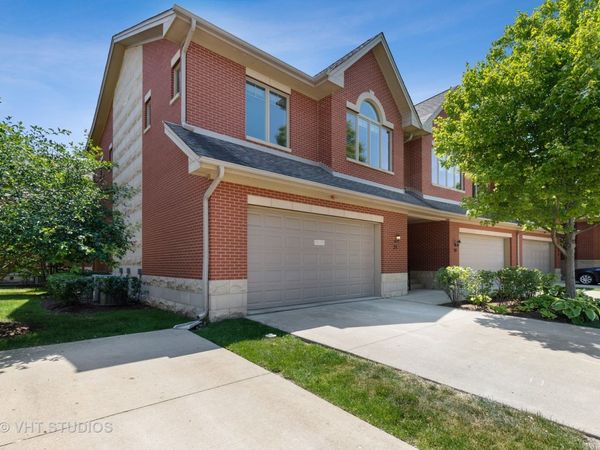 21 NORTHFIELD Terrace, Unit 21, Wheeling, IL 60090