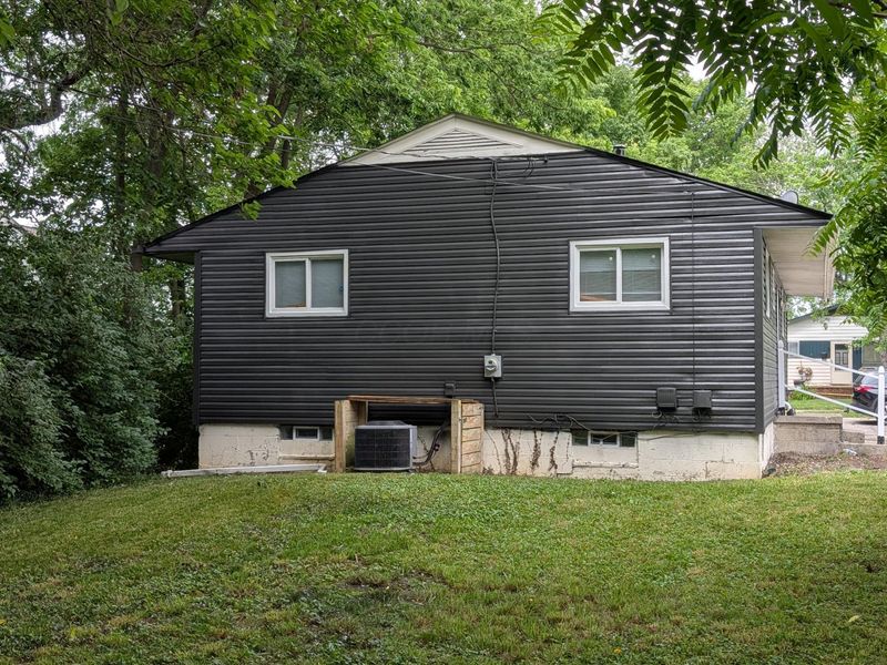 2020 Berrell Avenue, Columbus, OH 43219 Photo 3
