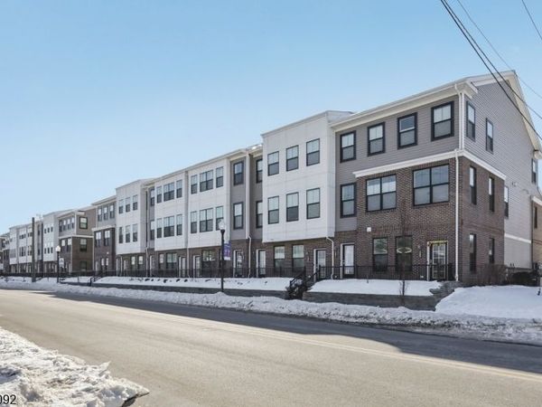 379 Main St, Little Falls, NJ 07424