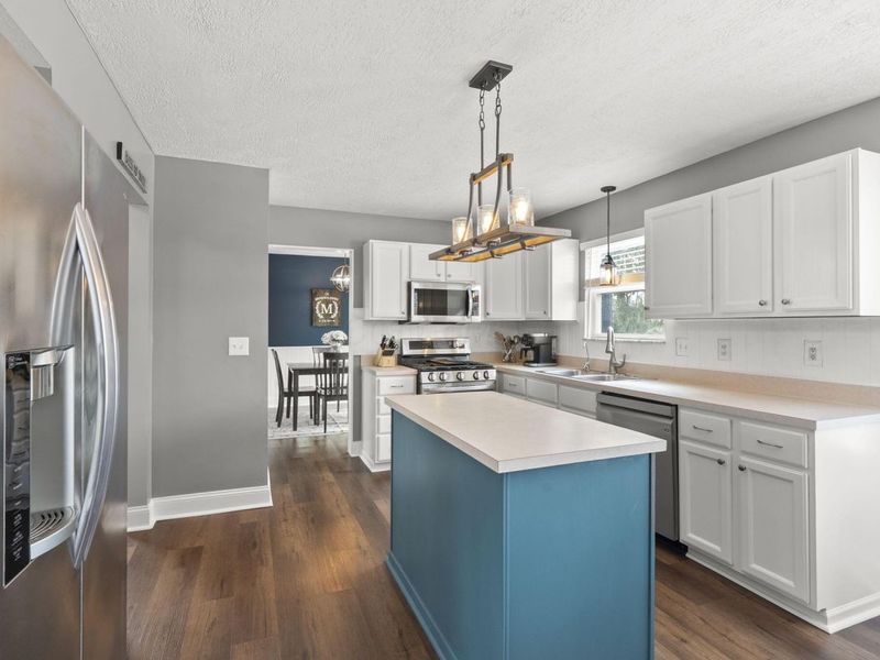 3277 Longspur Drive, Columbus, OH 43228 Photo 10