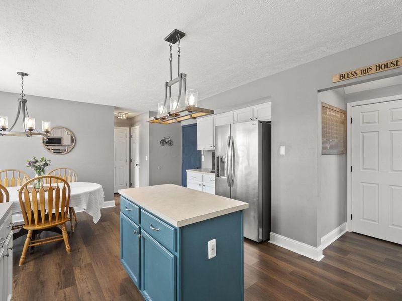 3277 Longspur Drive, Columbus, OH 43228 Photo 12