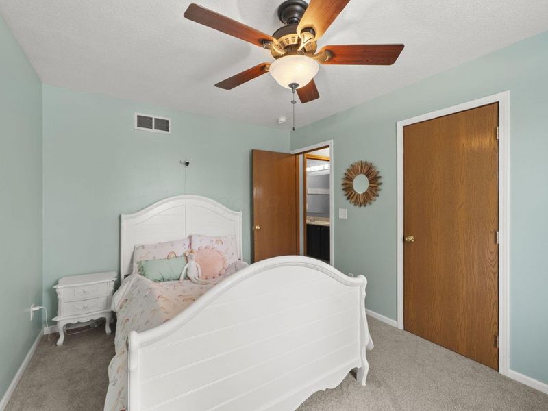 3277 Longspur Drive, Columbus, OH 43228 Photo 33