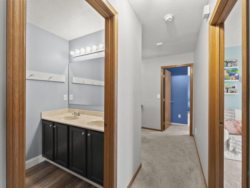 3277 Longspur Drive, Columbus, OH 43228 Photo 34