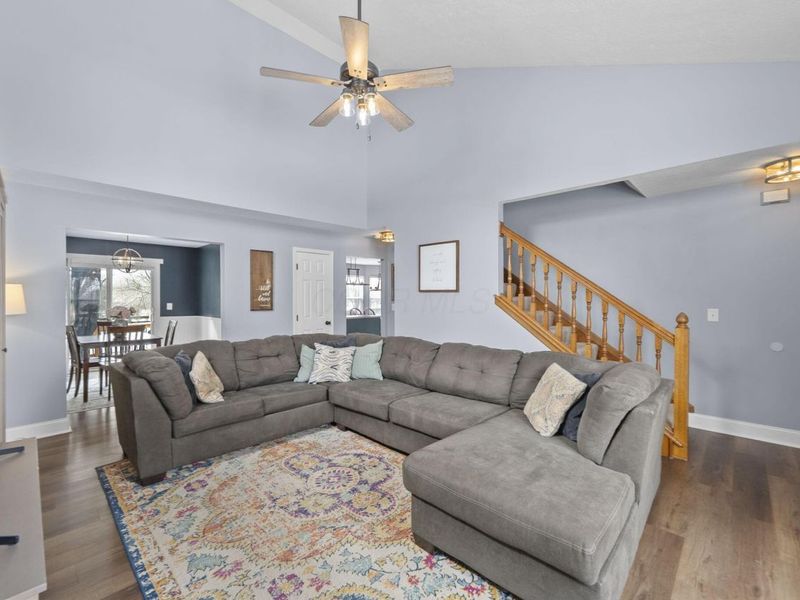 3277 Longspur Drive, Columbus, OH 43228 Photo 7