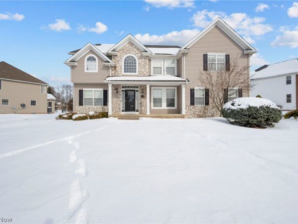 7599 Estate Avenue, Hudson, OH 44236