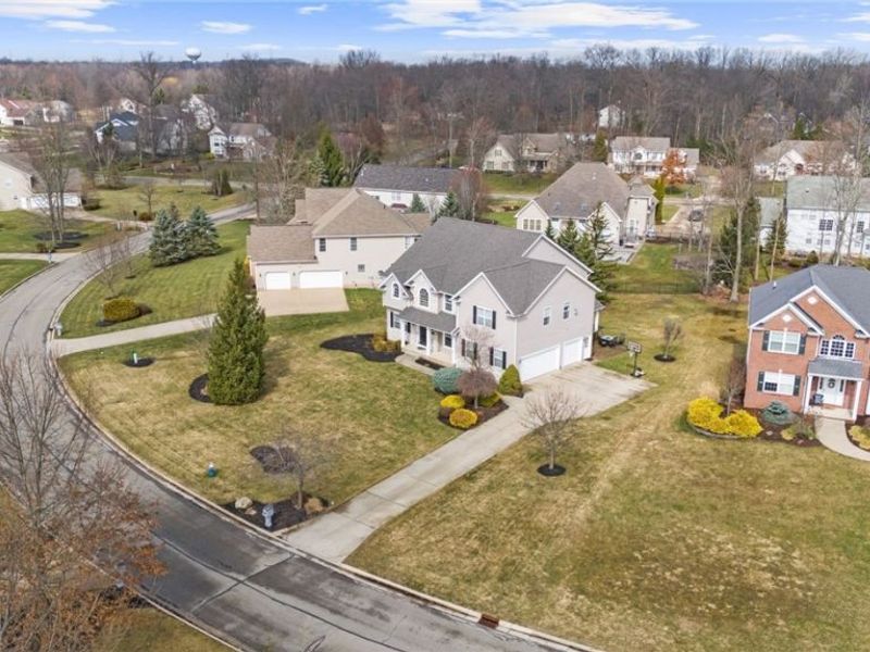 7599 Estate Avenue, Hudson, OH 44236 Photo 2