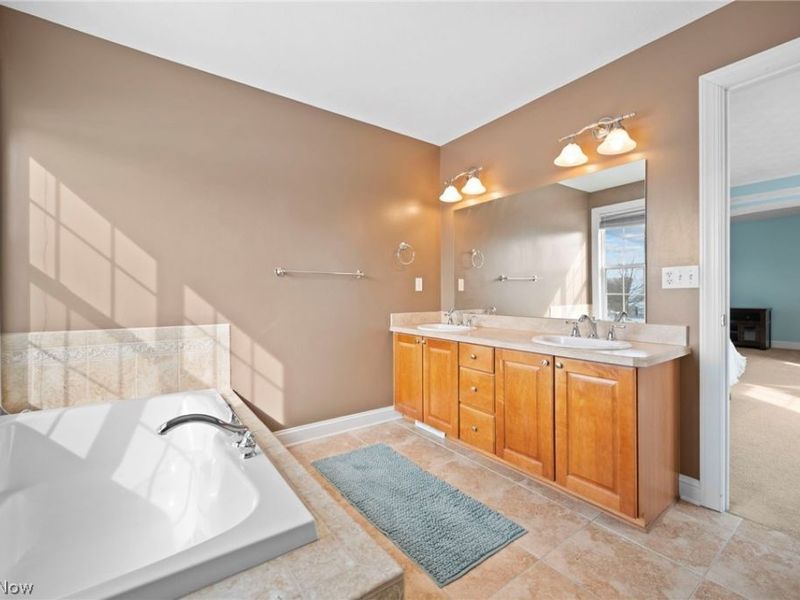 7599 Estate Avenue, Hudson, OH 44236 Photo 29